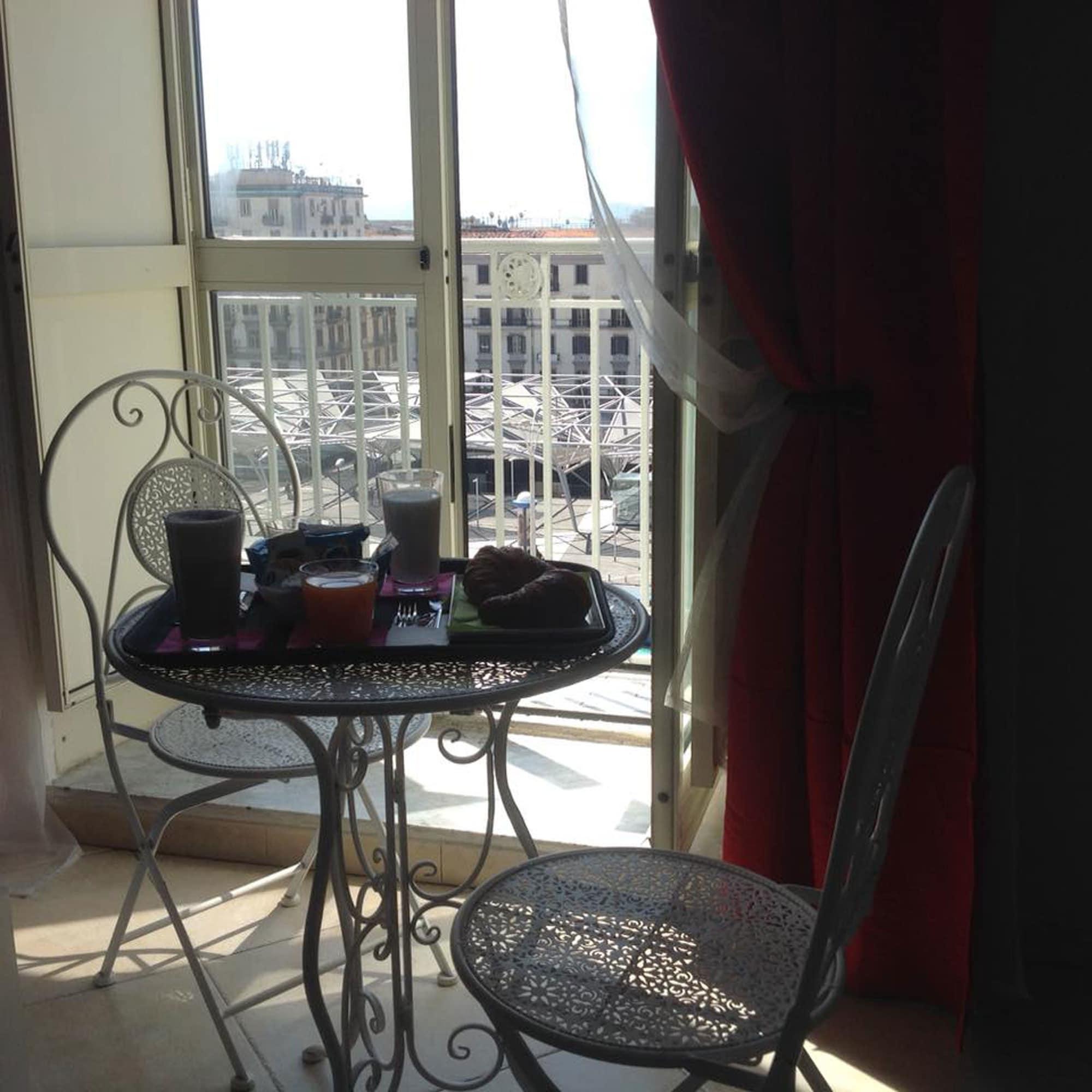 Re Ferdinando Bed and Breakfast Neapel Exteriör bild